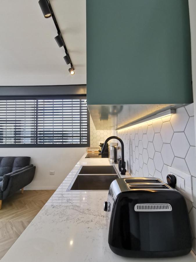 The Beauty Queen Of Jerusalem Apartment Exterior photo